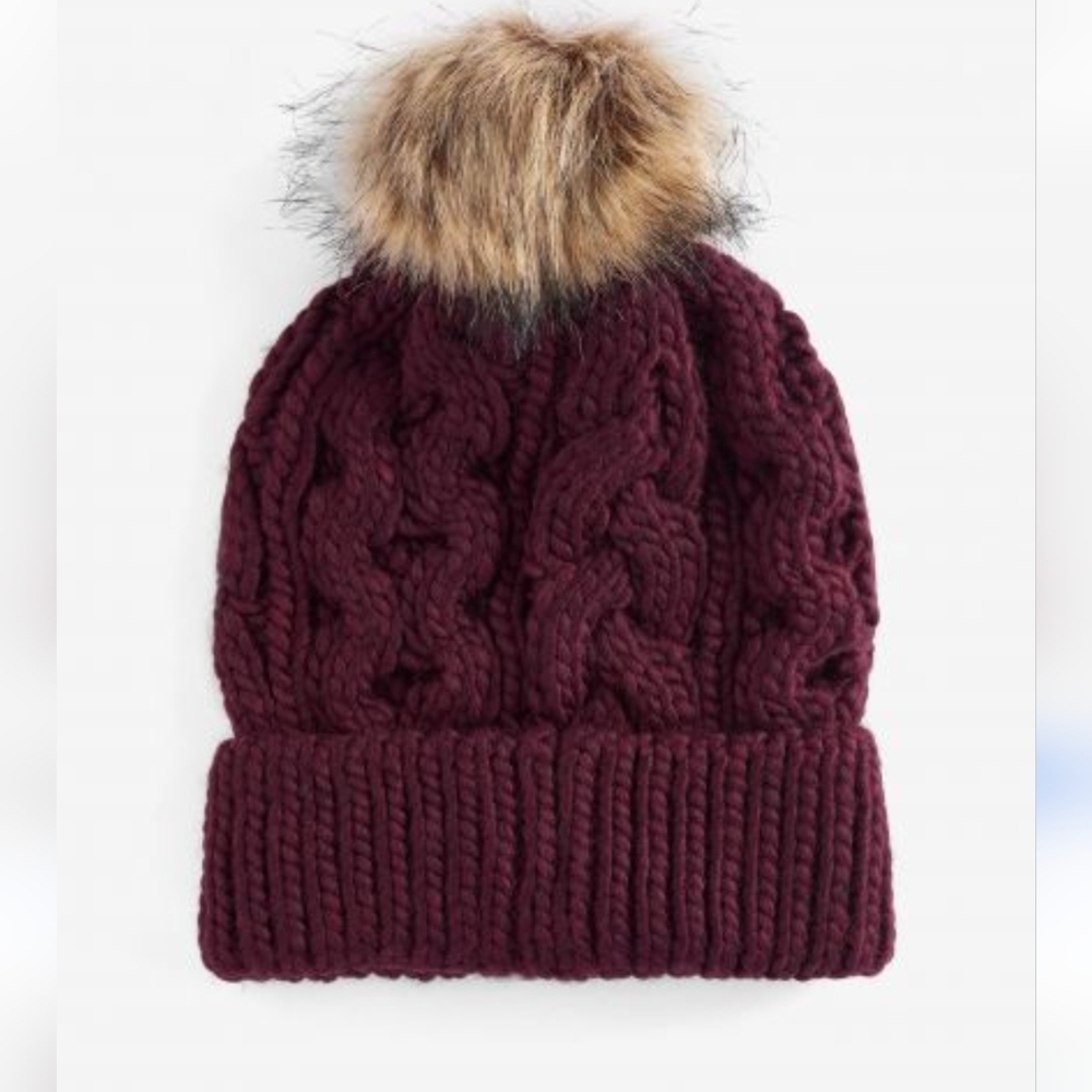 Women's Cable Knit Faux Fur Pom Bobble Hat in the Classical Bordeaux OS